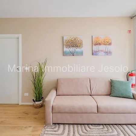 Sunny Apartment